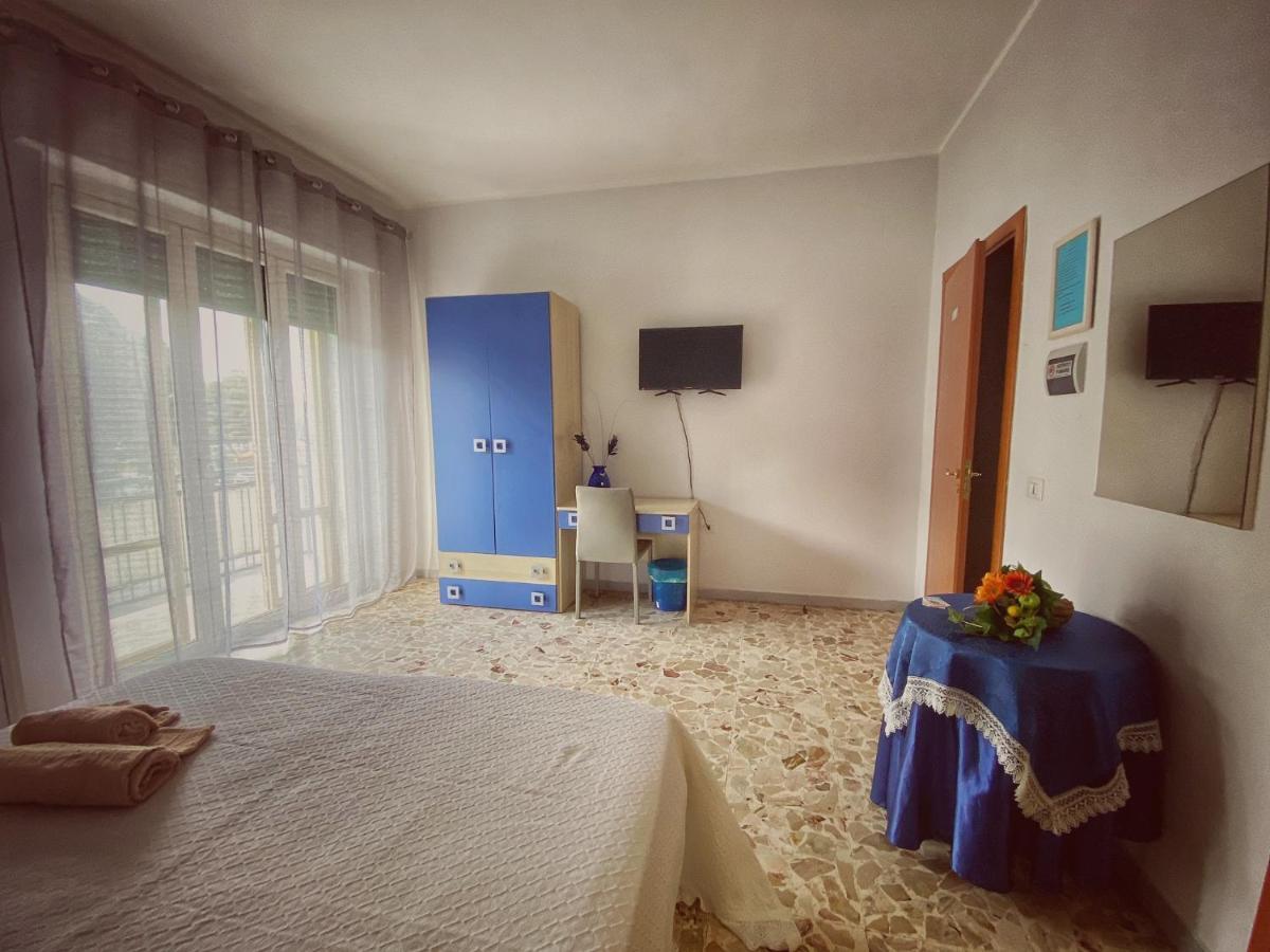 Bed and Breakfast La Pietra Preziosa Crotone Zewnętrze zdjęcie